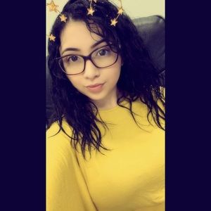 Meet your Posher, Paola